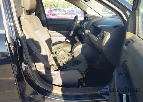 2017 Jeep Compass Sport 4X4 from USA, damaged, VIN 1C4NJDBB8HD143162